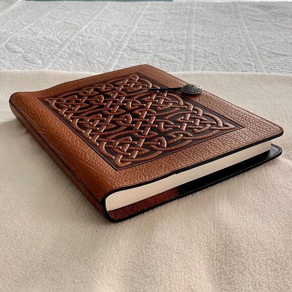 OBERON DESIGN Celtic Leather Refillable Sketchbook/Journal Pad Cover - Picture 1 of 4